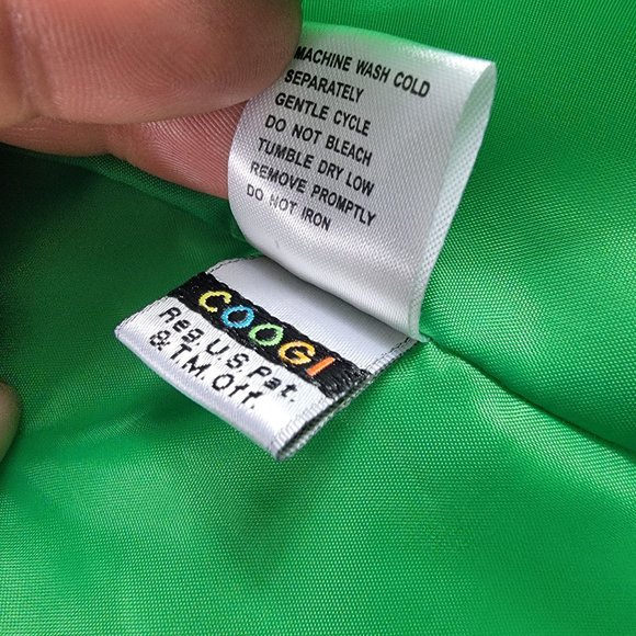 Coogi Puffer Vest Sleeveless Womens Medium White Green Rainbow Zip Up - Picture 6 of 10